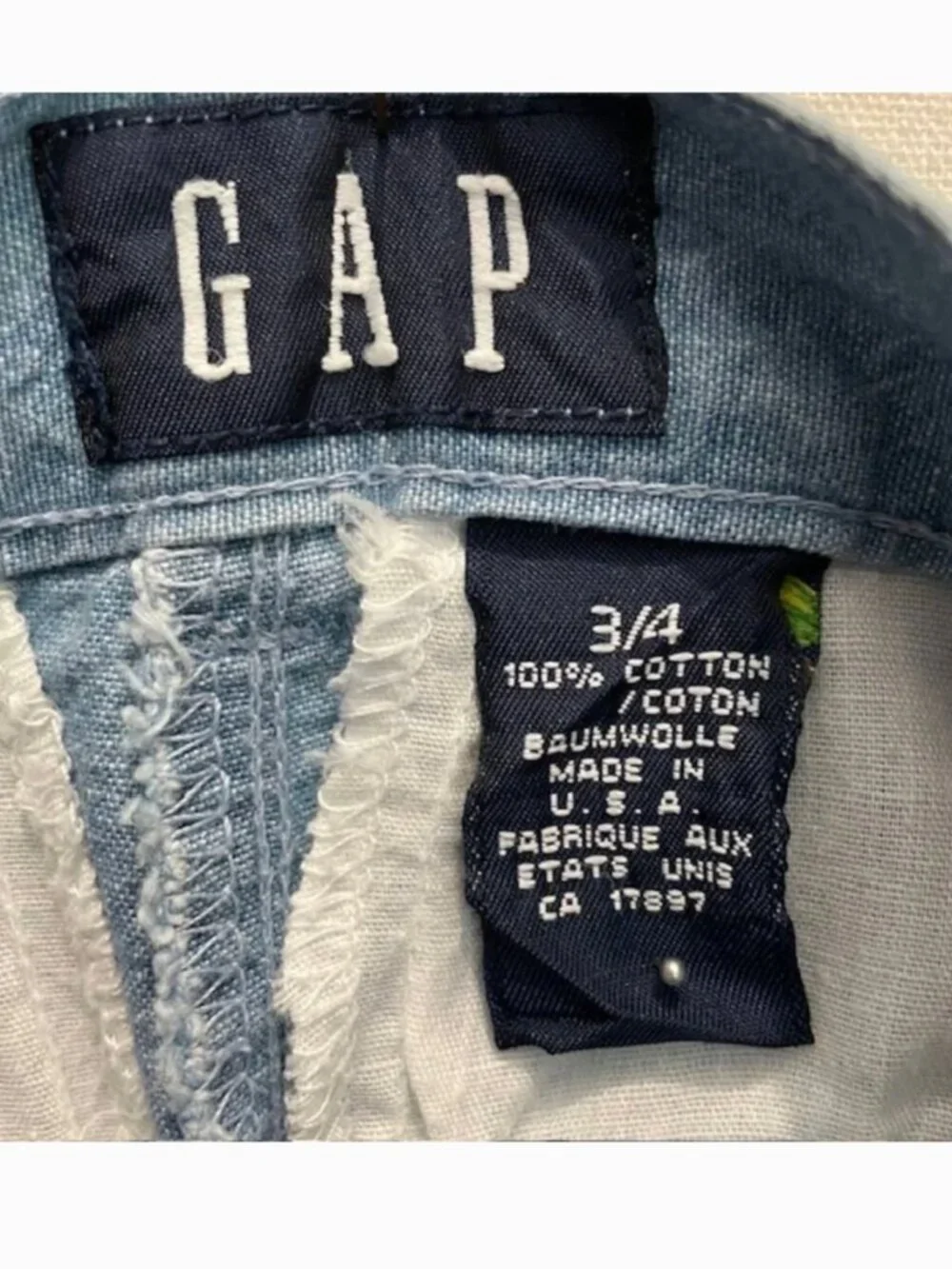 GAP • Vintage • high waisted pleated chambray shorts - Picture 8 of 12